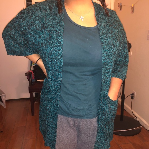 Cute cardigan - Picture 7 of 7
